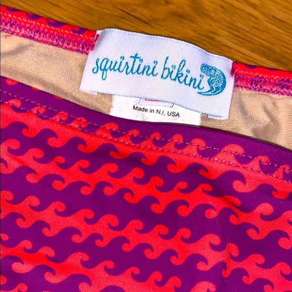 Squirtini Bikini Girl Wave-Print Bikini  Swimwear - Picture 2 of 12